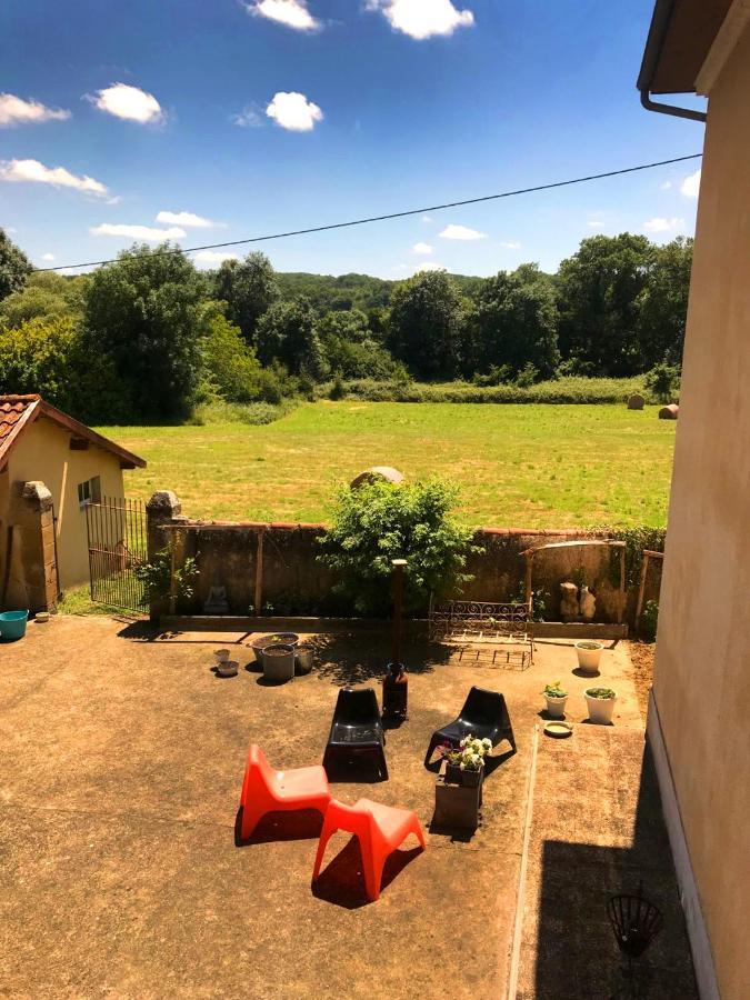 B&B Aux Petits Lardons Trie-sur-Baise エクステリア 写真